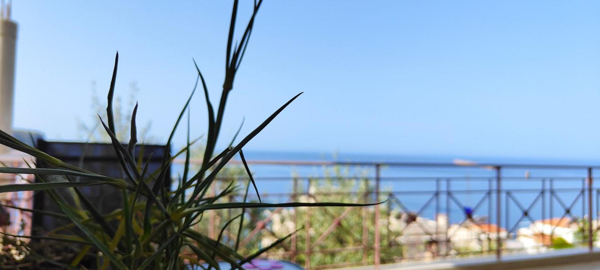 Villa Tato: Horizon Haven With Panoramic Sea Views In Himare. Eksteriør billede